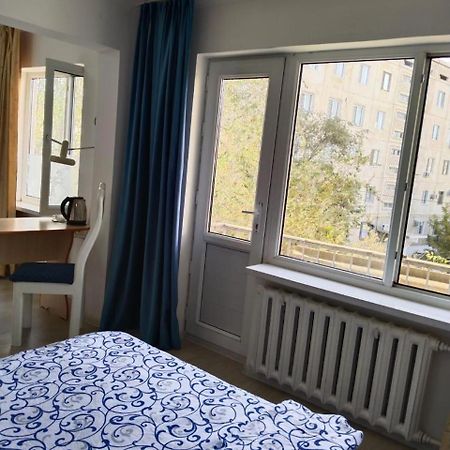 Светлая Квартира Для Гостей Kyzylorda Δωμάτιο φωτογραφία